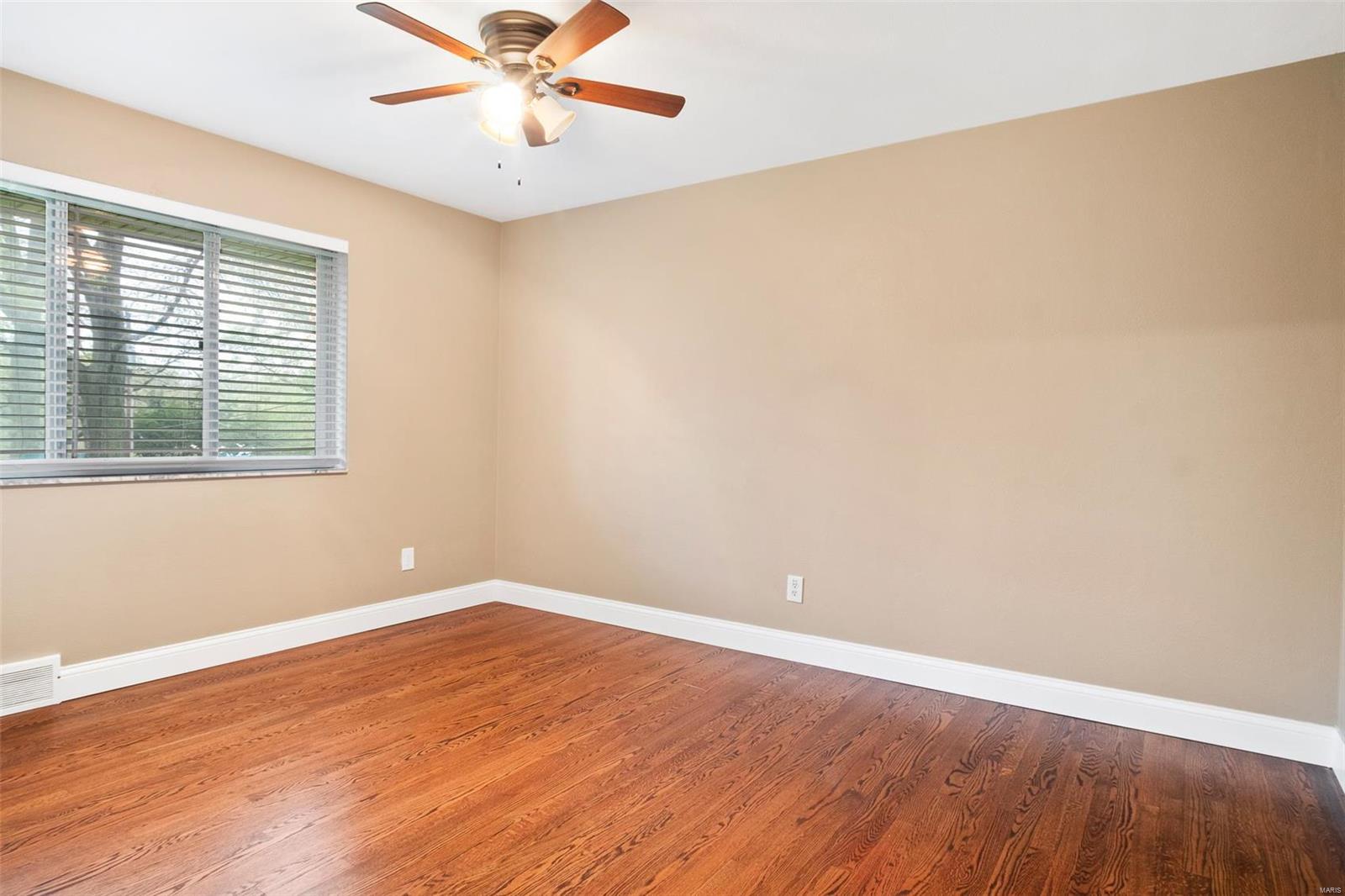 925 Schulte Road St. Louis, MO 63146 - Photo 19 of 26 Gallery Image 19