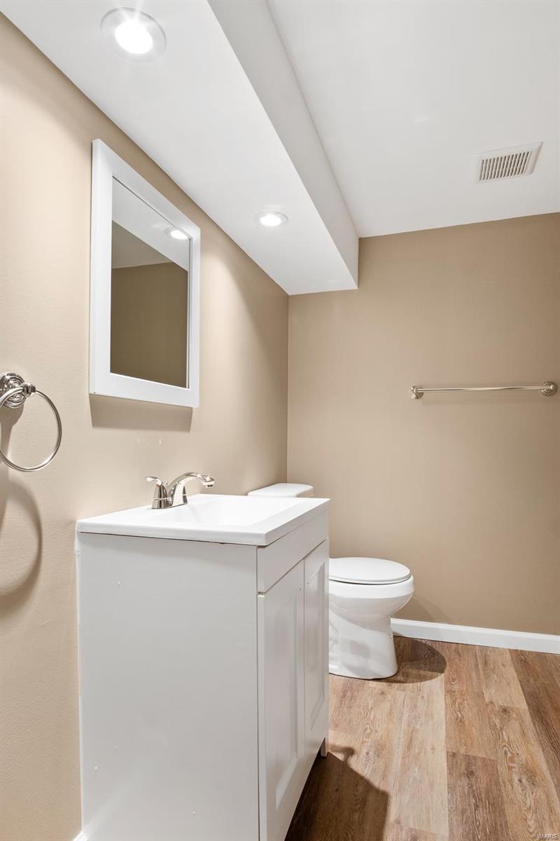 925 Schulte Road St. Louis, MO 63146 - Photo 21 of 26 Gallery Image 21