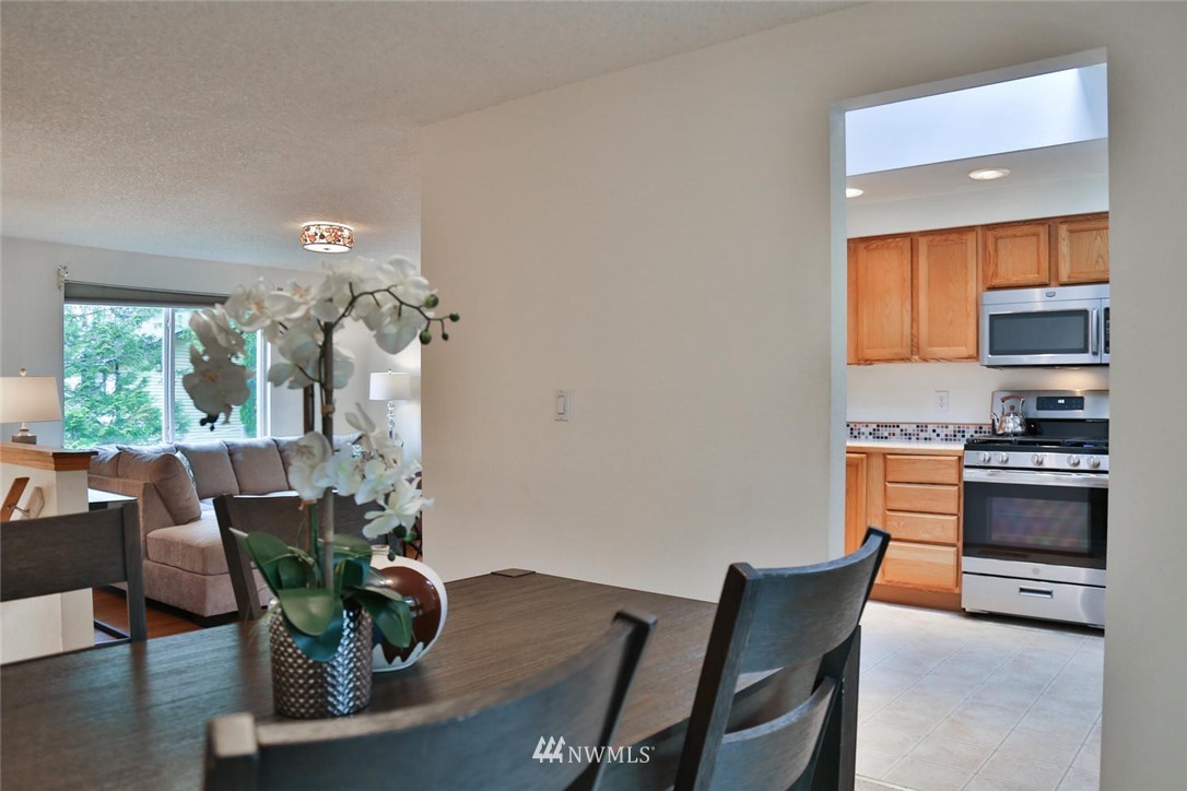 629 South 30th Place Renton, WA 98055 - Photo 5 of 23