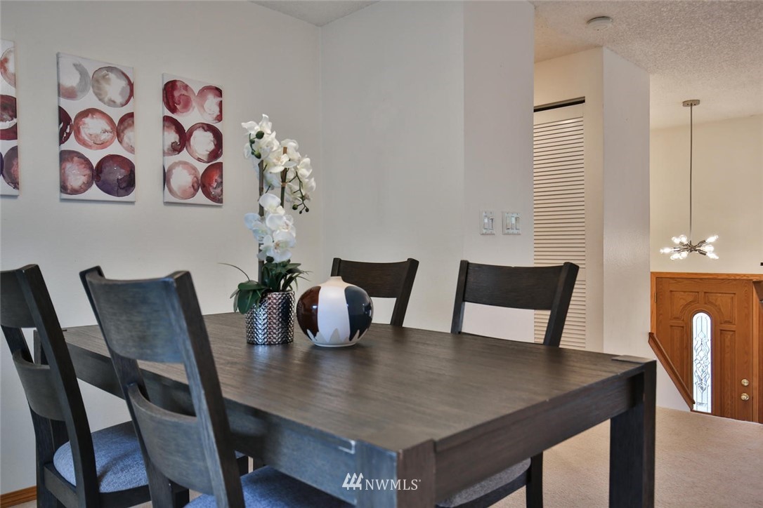 629 South 30th Place Renton, WA 98055 - Photo 8 of 23