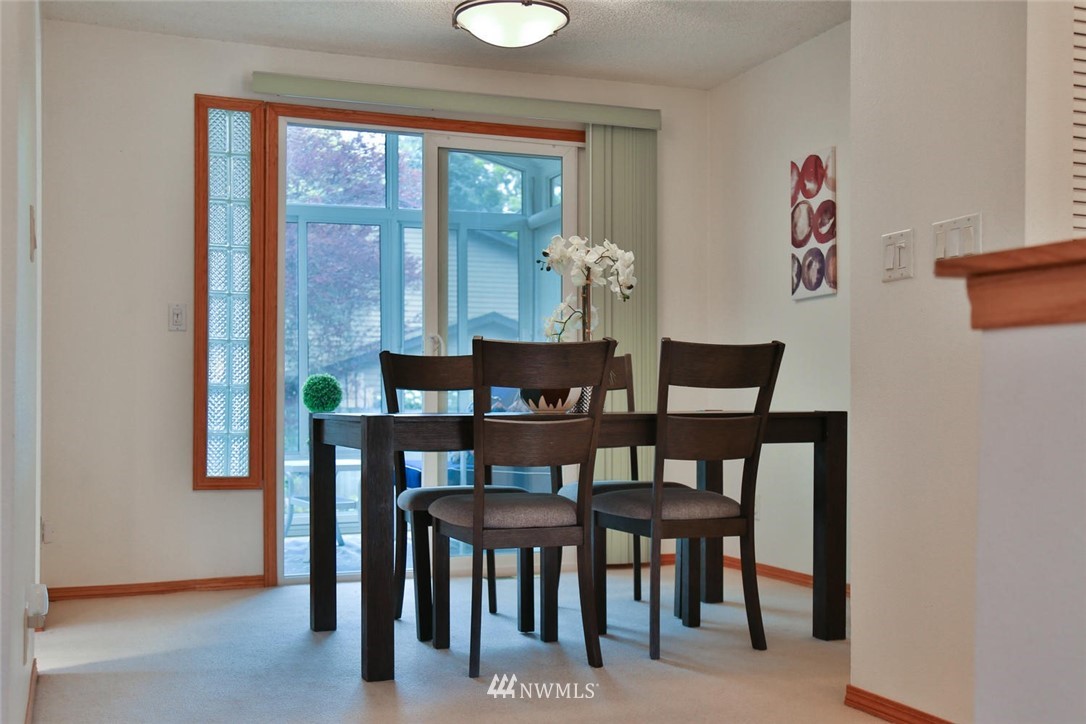 629 South 30th Place Renton, WA 98055 - Photo 9 of 23