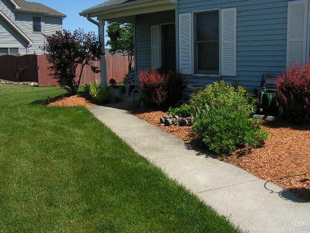 120 West Chapel Chase Drive Decatur, IN 46733 - Photo 2 of 25