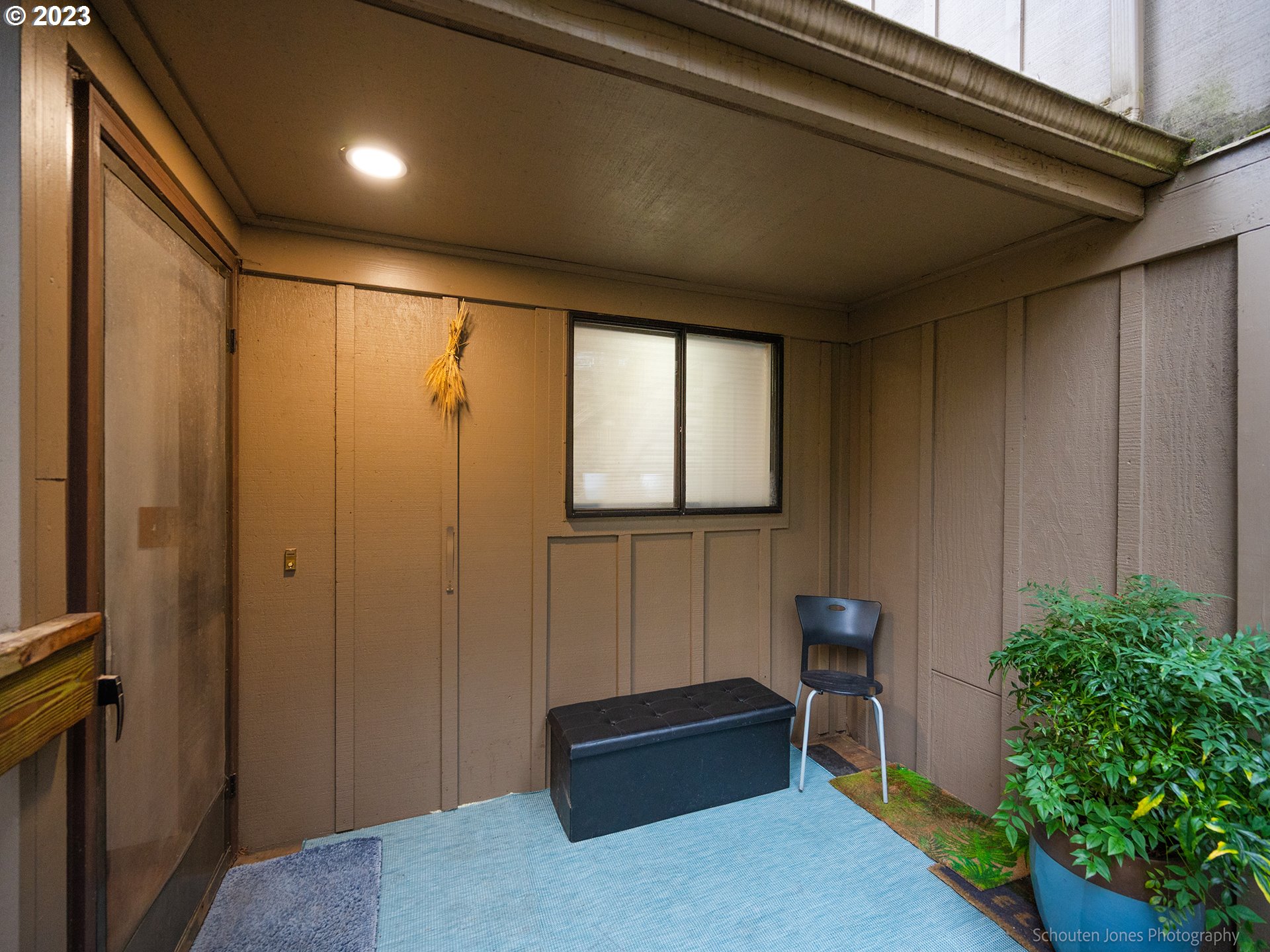 130 Treehill Loop Eugene, OR 97405 - Photo 29 of 42 Porch