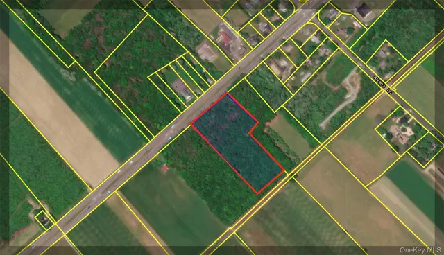 $925,000 | 15690 County Road 48, Cutchogue, NY 11935