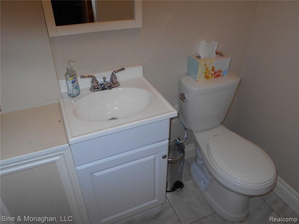 223 McMillan Road Grosse Pointe Farms, MI 48236 - Photo 29 of 39