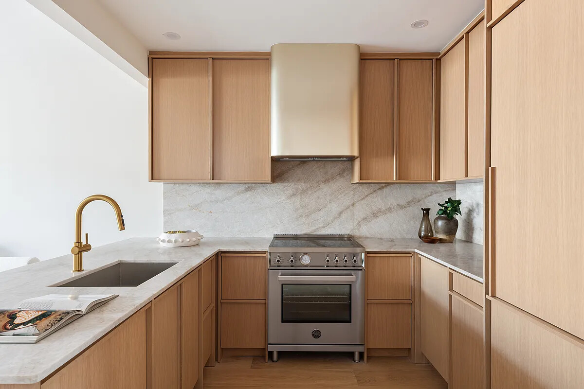 215 Calyer Street, Unit 4 Brooklyn, NY 11222 - Photo 3 of 14