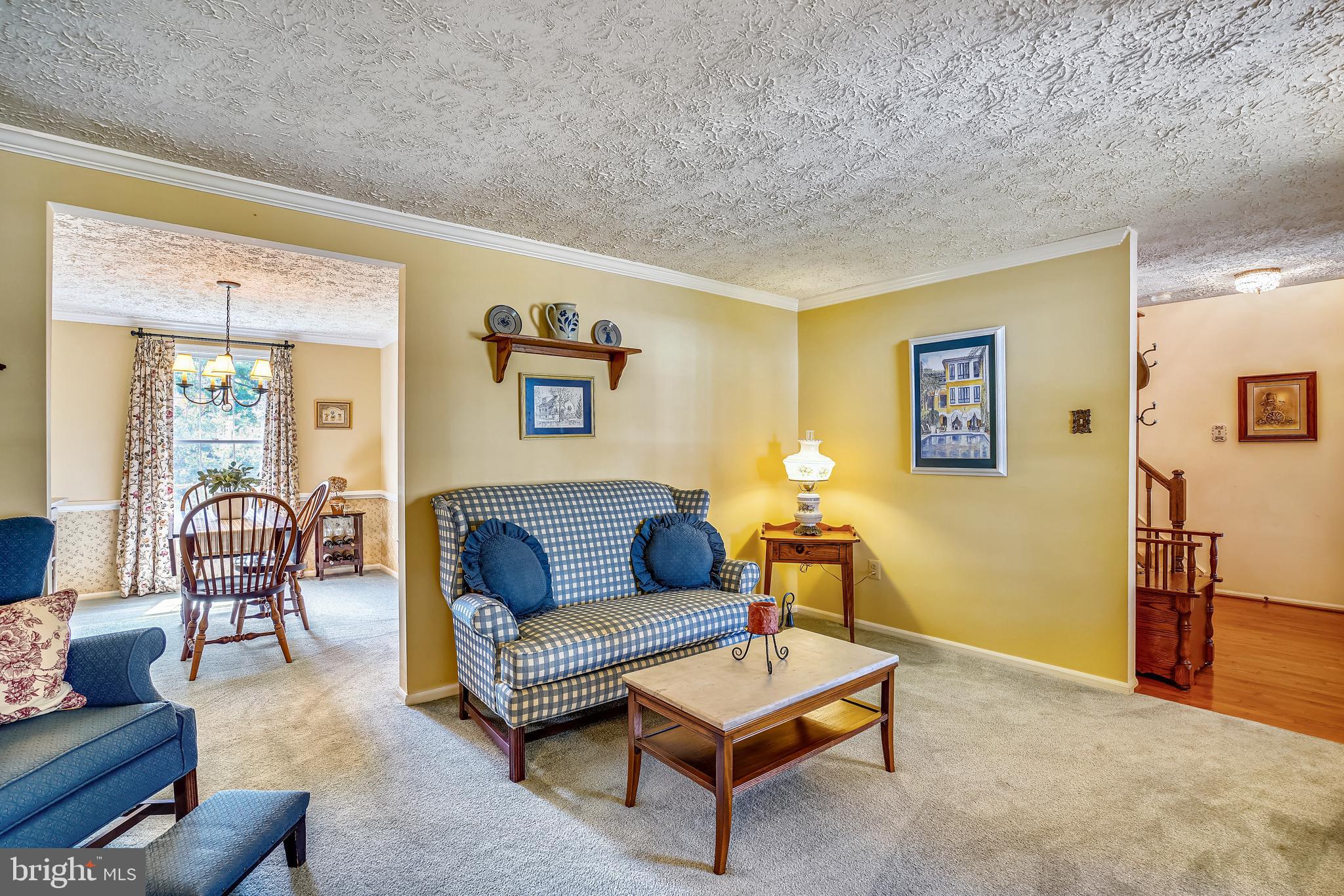 31 Anderson Ridge Road Baltimore, MD 21228 - Photo 24 of 53 Living Room