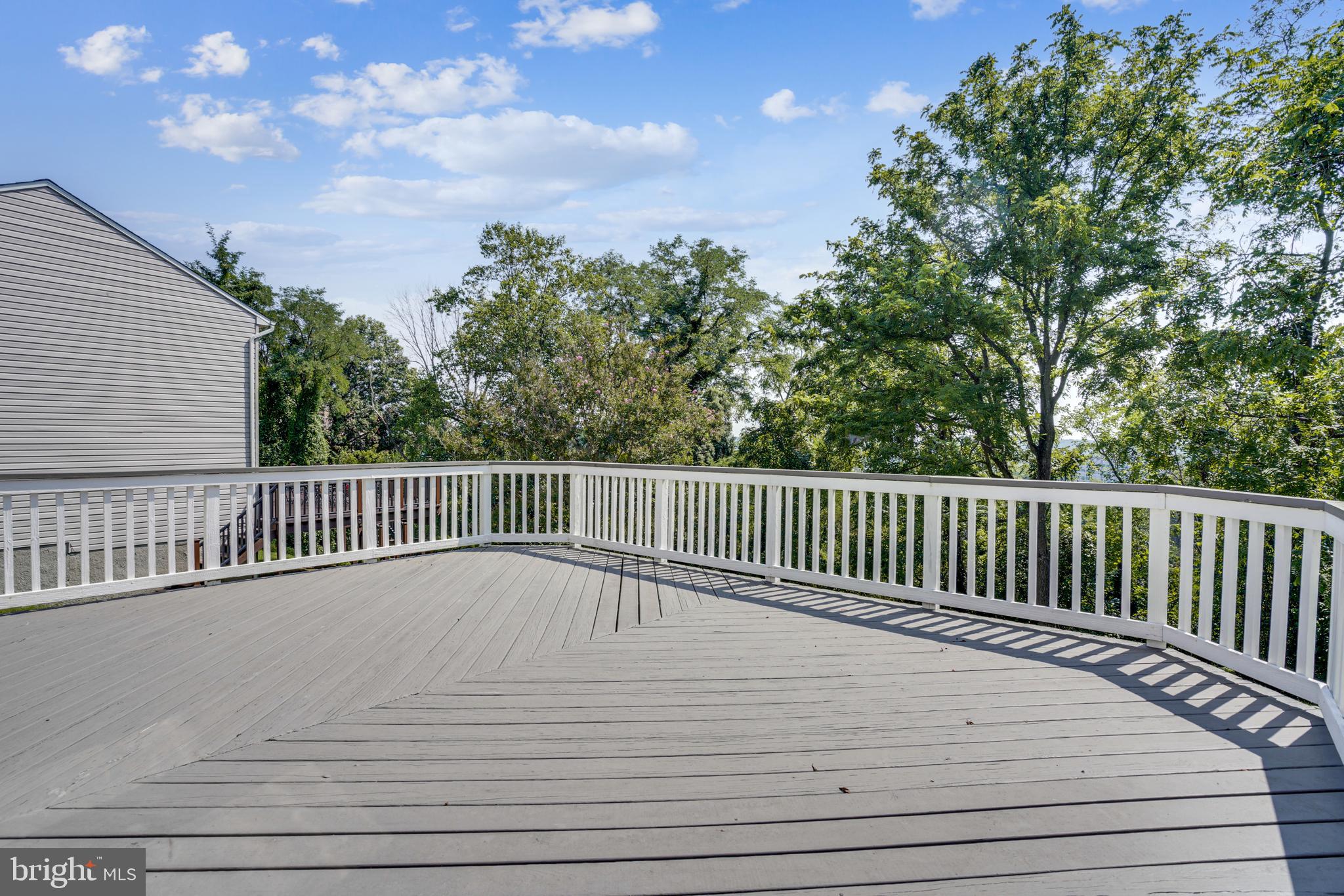 31 Anderson Ridge Road Baltimore, MD 21228 - Photo 44 of 53 Large rear deck