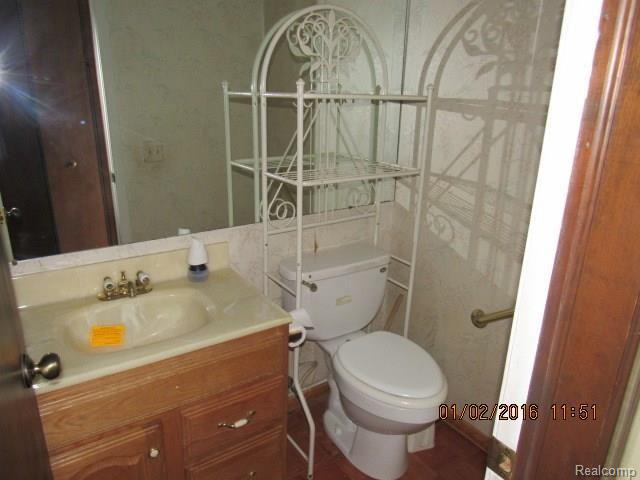 20542 Gill Road Livonia, MI 48152 - Photo 15 of 25 114.JPG