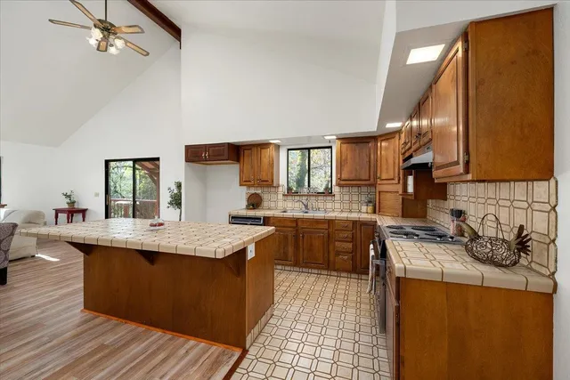 $687,000 | 155 Pinewood Way, Auburn, CA 95602