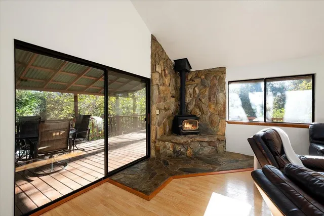 $687,000 | 155 Pinewood Way, Auburn, CA 95602