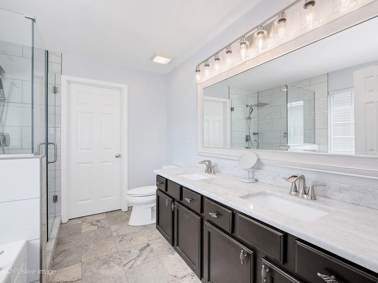 332 Castle Circle Carol Stream, IL 60188 - Photo 18 of 31