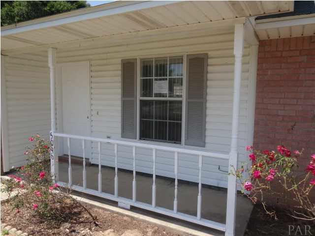 5096 Matthew Road Pace, FL 32571 - Photo 3 of 12