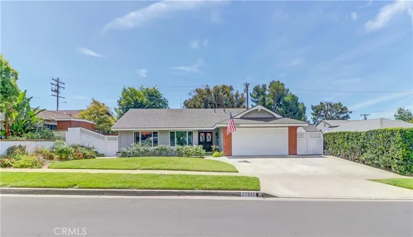 $1,070,000 | 22825 Rumble Drive, Lake Forest, CA 92630