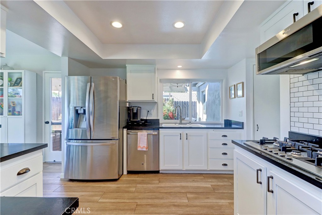 22825 Rumble Drive Lake Forest, CA 92630 - Photo 3 of 45