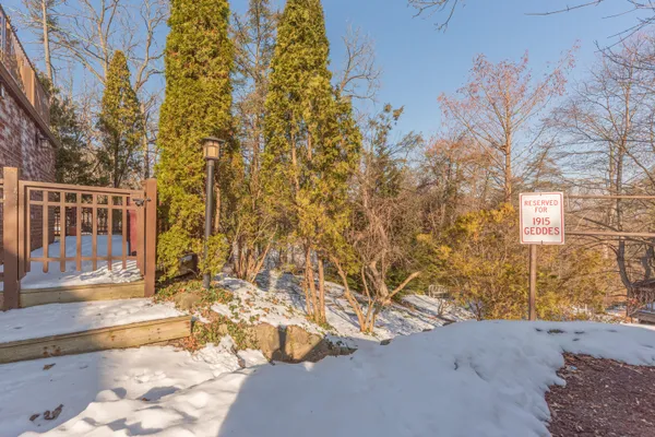 $2,600 | 1915 Geddes Avenue, Ann Arbor, MI 48104