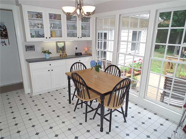 11916 Pembridge Lane Raleigh, NC 27613 - Photo 11 of 25 Breakfast Area