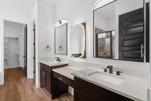 $600,000 | 15509 York, Selma, TX 78154