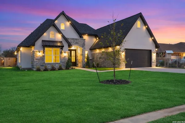 $600,000 | 15509 York, Selma, TX 78154