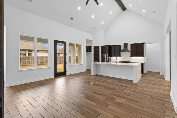 $600,000 | 15509 York, Selma, TX 78154