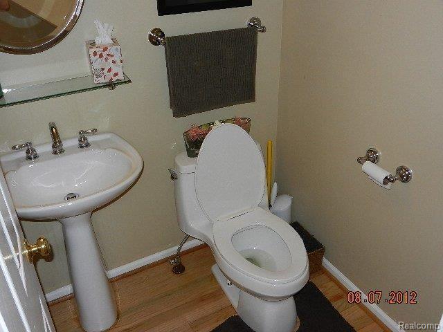 1011 Pointe Pl Boulevard Rochester, MI 48307 - Photo 18 of 20 DSCN7495.JPG