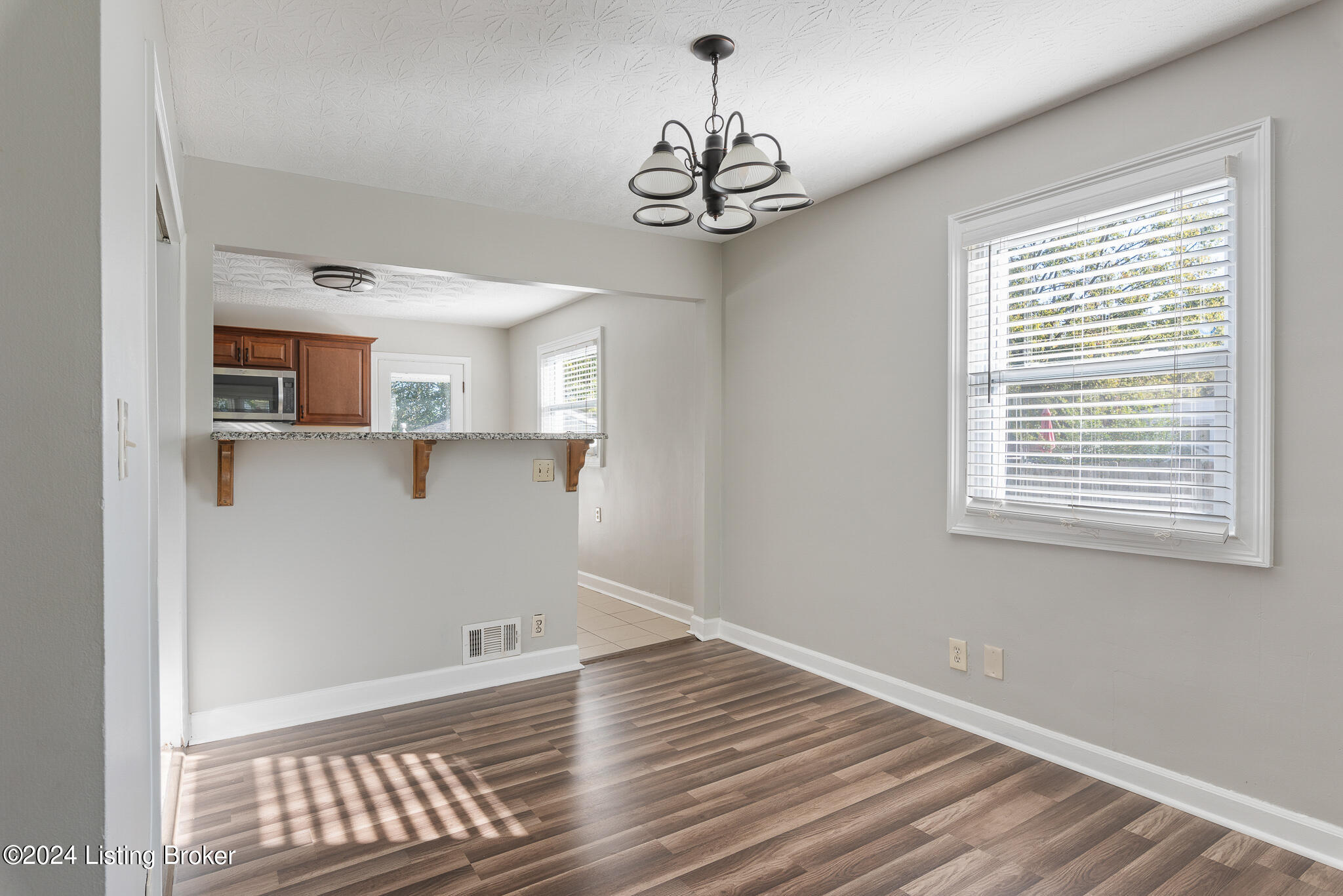3513 Olive Road Louisville, KY 40219 - Photo 8 of 29 3513 Olive Rd_second visit-8