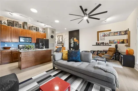 $200,000 | 1195 Milton Terrace Southeast, Unit 1106, Atlanta, GA 30315