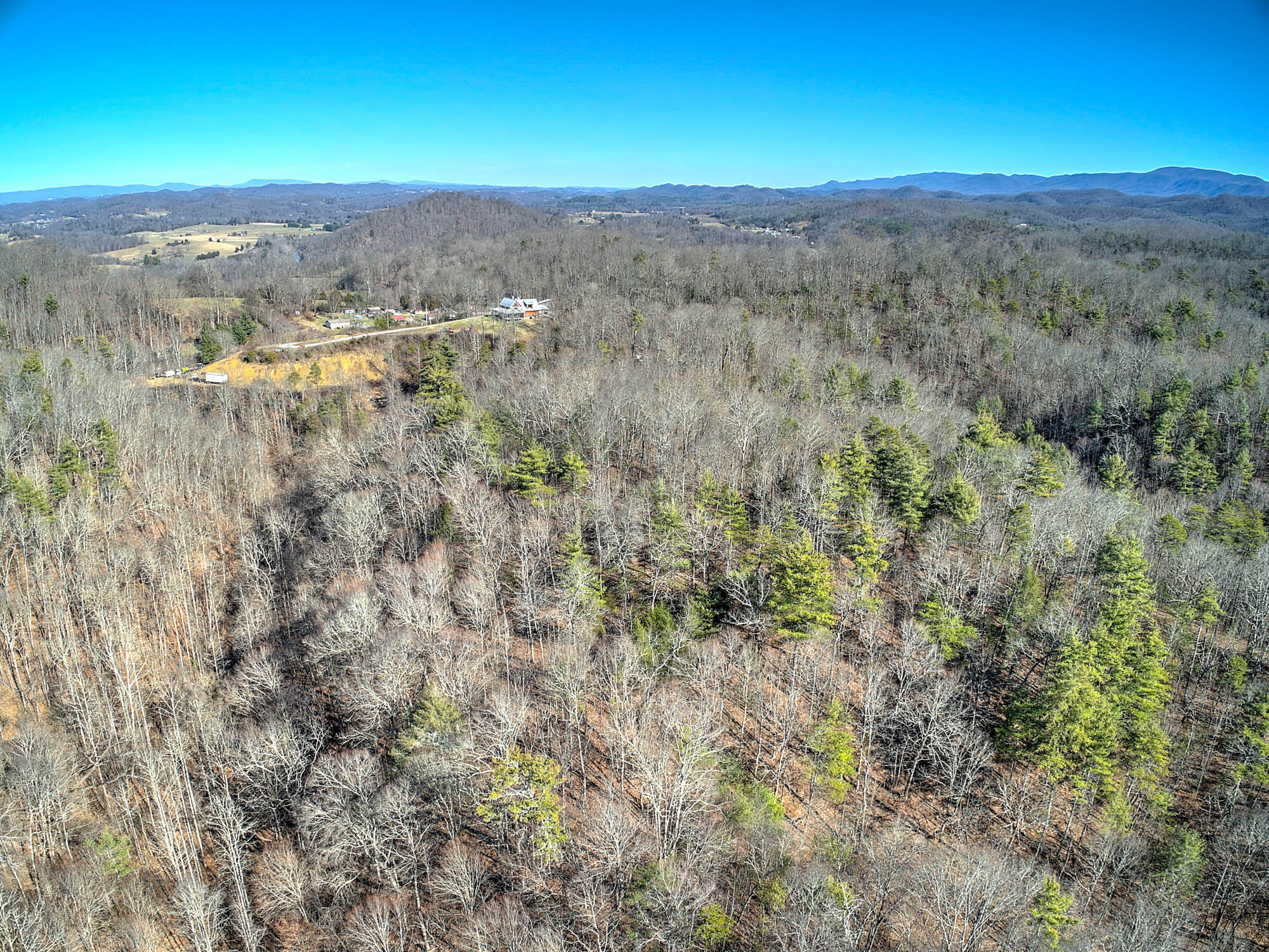 502 Riley Hollow Road Bluff City, TN 37618 - Photo 35 of 39 502 Riley Hollow Rd-15