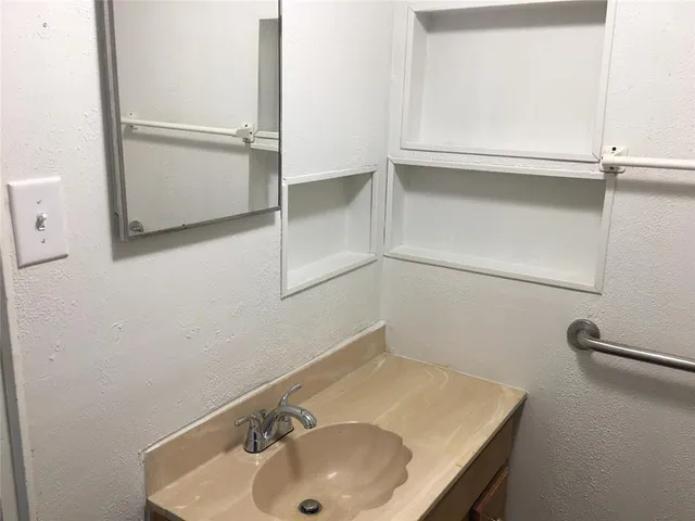 $750 | 302 North 14th Street, Abilene, TX 79601