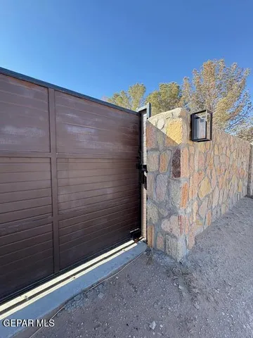 a view of outdoor space