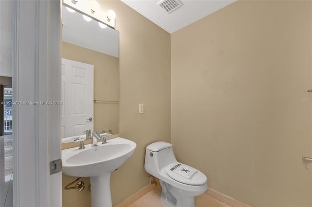 $375,000 | 18407 Northeast 27th Court, Aventura, FL 33160