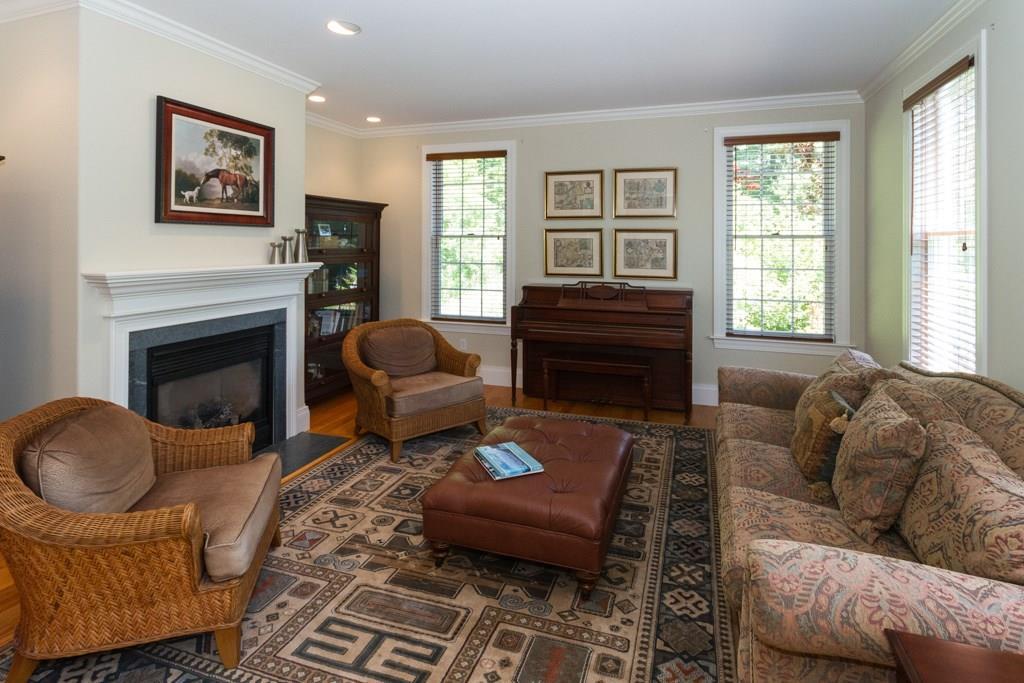 10 Fox Hall Road Falmouth, ME 04105 - Photo 4 of 31 Photo