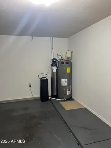 $2,950 | 16646 North 59th Place, Scottsdale, AZ 85254