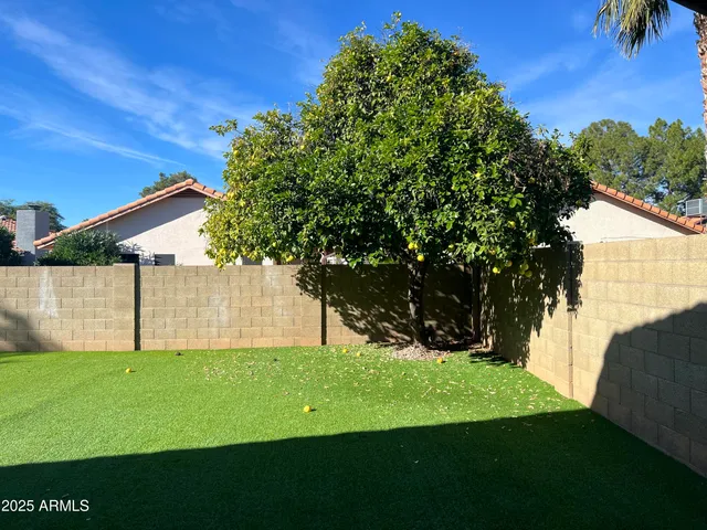 $2,950 | 16646 North 59th Place, Scottsdale, AZ 85254