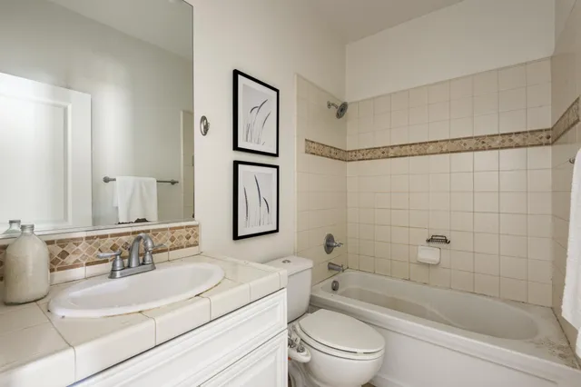 $1,249,000 | 575 East Montecito Street, Santa Barbara, CA 93103