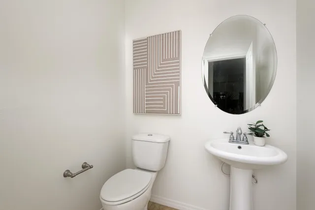 $1,249,000 | 575 East Montecito Street, Santa Barbara, CA 93103