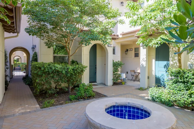 $1,249,000 | 575 East Montecito Street, Santa Barbara, CA 93103