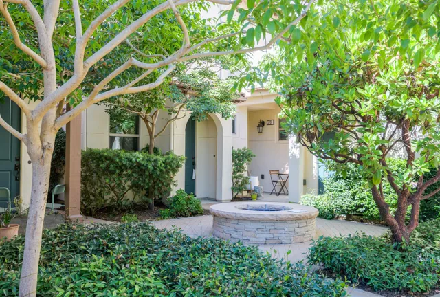 $1,249,000 | 575 East Montecito Street, Santa Barbara, CA 93103