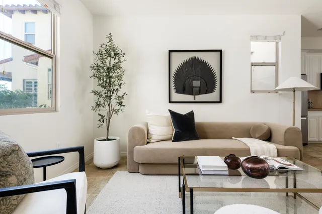 $1,249,000 | 575 East Montecito Street, Santa Barbara, CA 93103