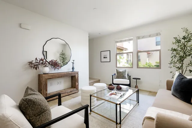 $1,249,000 | 575 East Montecito Street, Santa Barbara, CA 93103