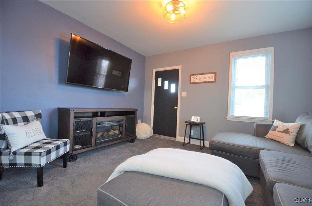 3014 North Ruch Street Whitehall, PA 18052 - Photo 3 of 21 Gallery Image 3