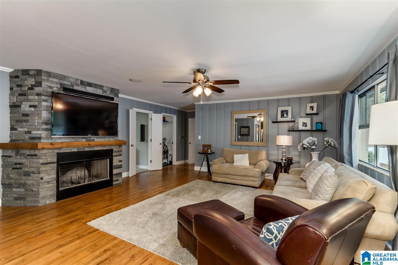 1711 Ridge Road Birmingham, AL 35209 - Photo 9 of 43 Gallery Image 9