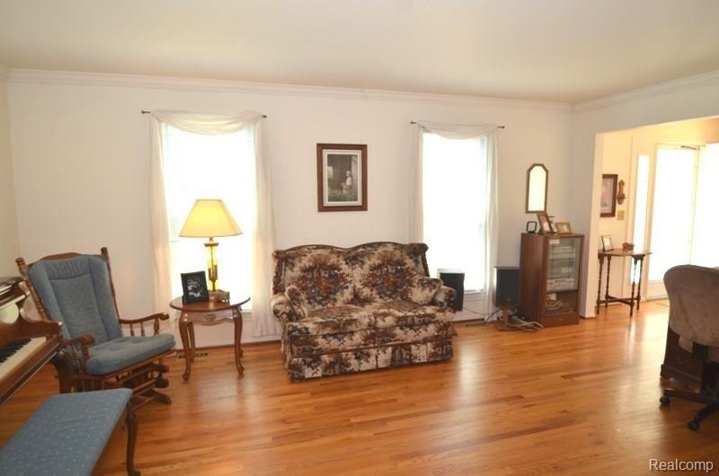 1172 Whispering Knoll Lane Rochester Hills, MI 48306 - Photo 6 of 39