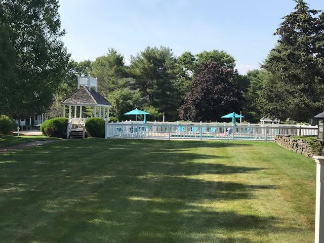 239 Sea Road, Unit 3 Kennebunk, ME 04043 - Photo 4 of 21 In-ground pool
