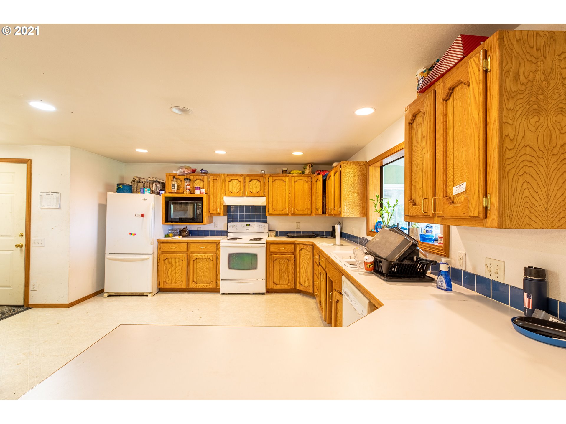 63574 Flanagan Road Coos Bay, OR 97420 - Photo 12 of 32 Gallery Image 12