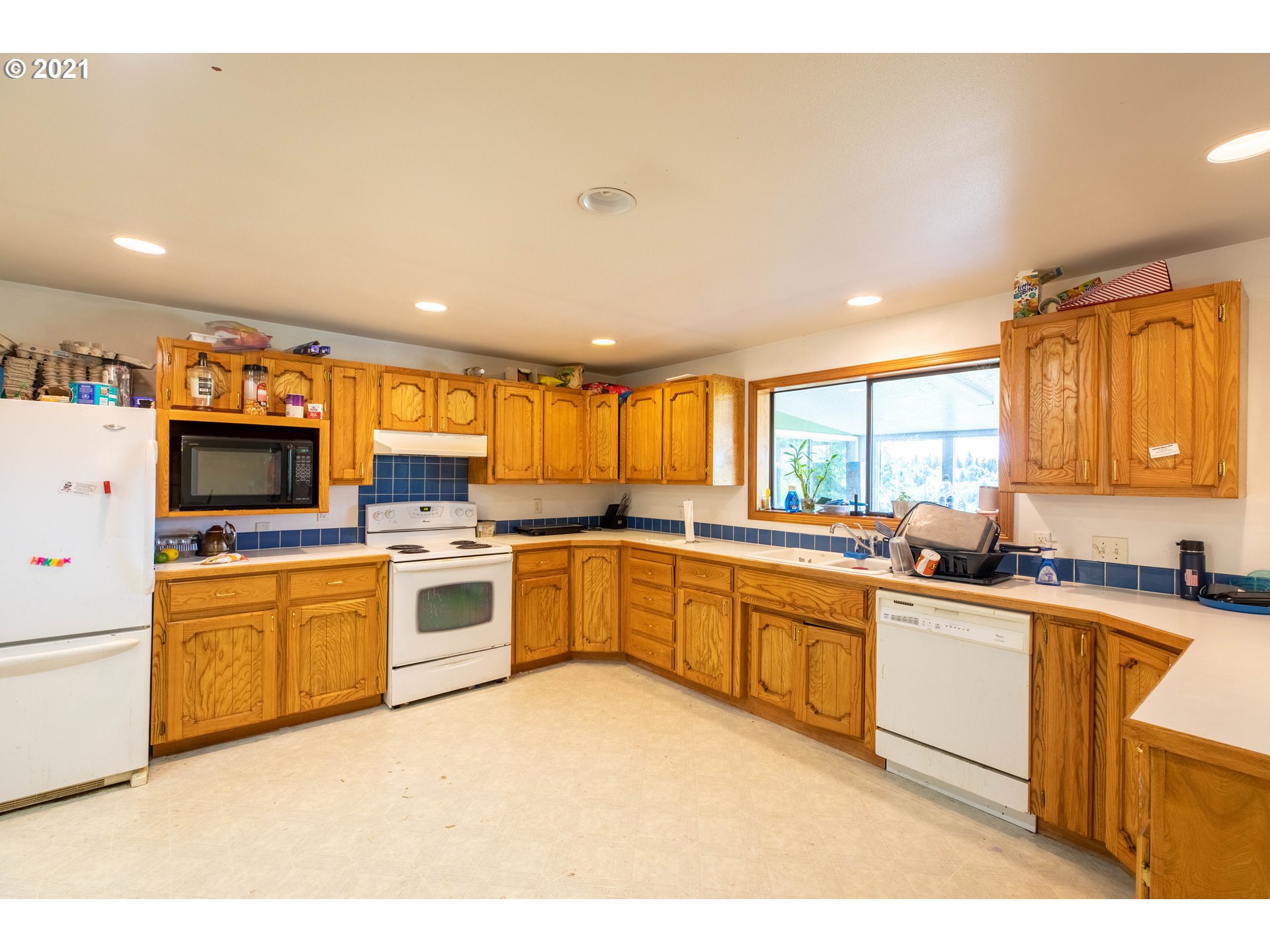 63574 Flanagan Road Coos Bay, OR 97420 - Photo 13 of 32 Gallery Image 13