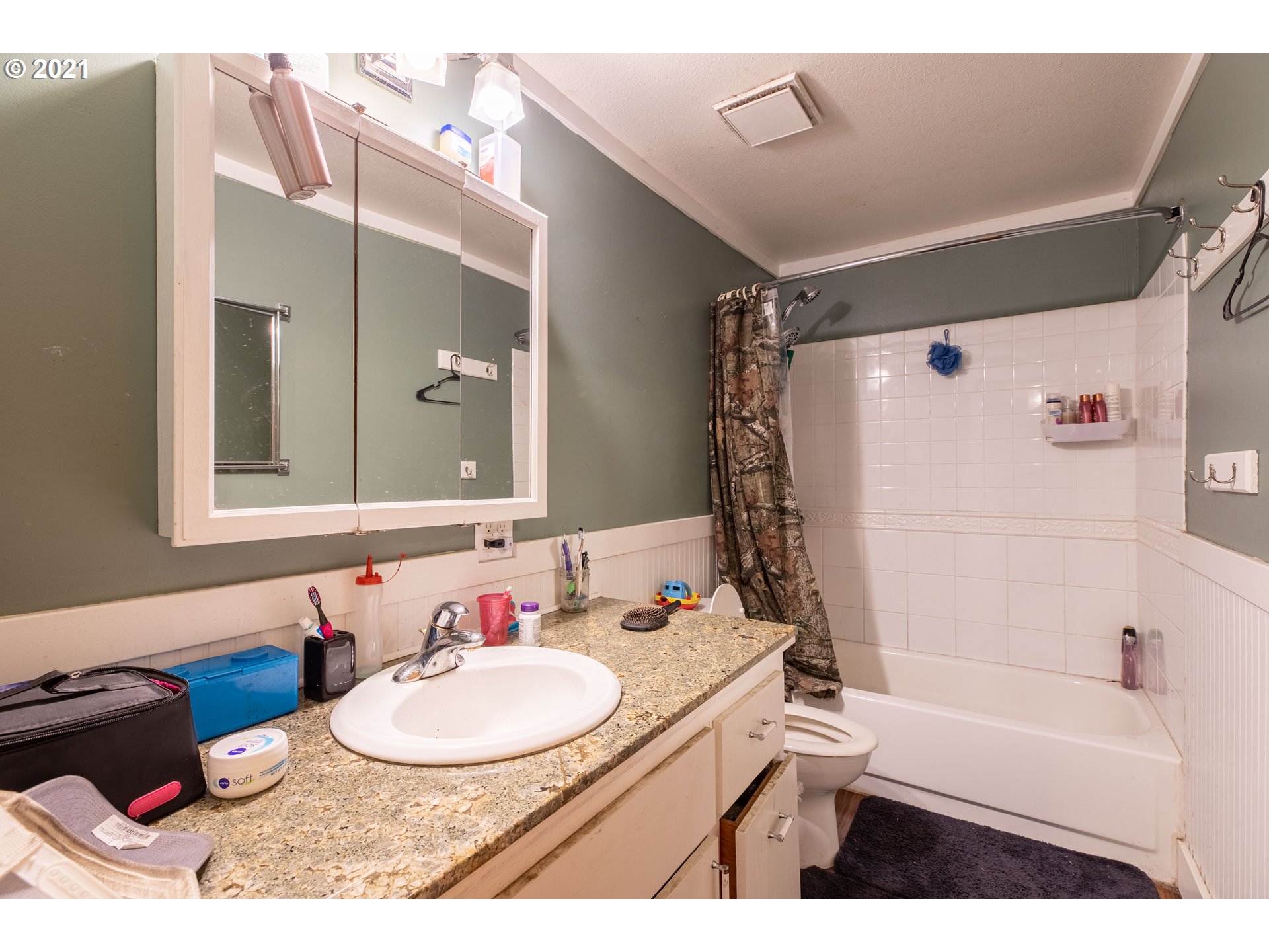63574 Flanagan Road Coos Bay, OR 97420 - Photo 16 of 32 Gallery Image 16