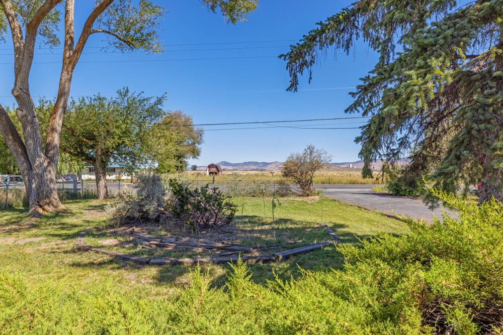 1460 Joe Wright Road Klamath Falls, OR 97603 - Photo 39 of 78 1460JoeWrightRd-13