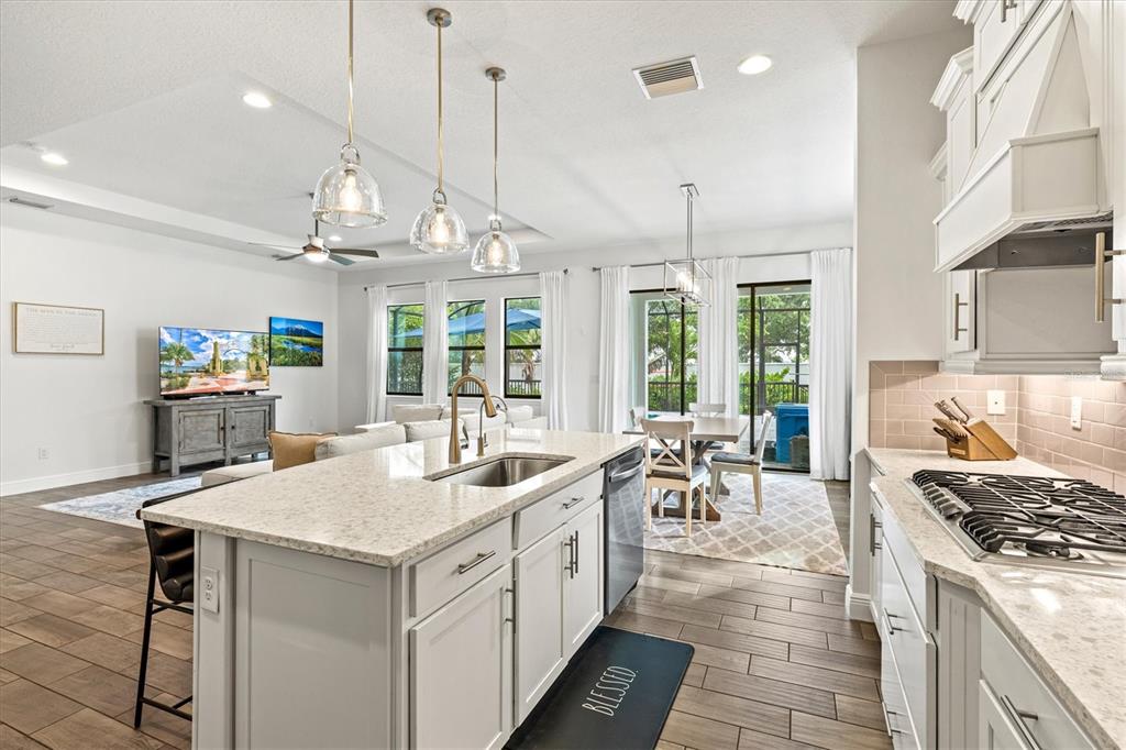 5823 Title Row Drive Bradenton, FL 34210 - Photo 21 of 63