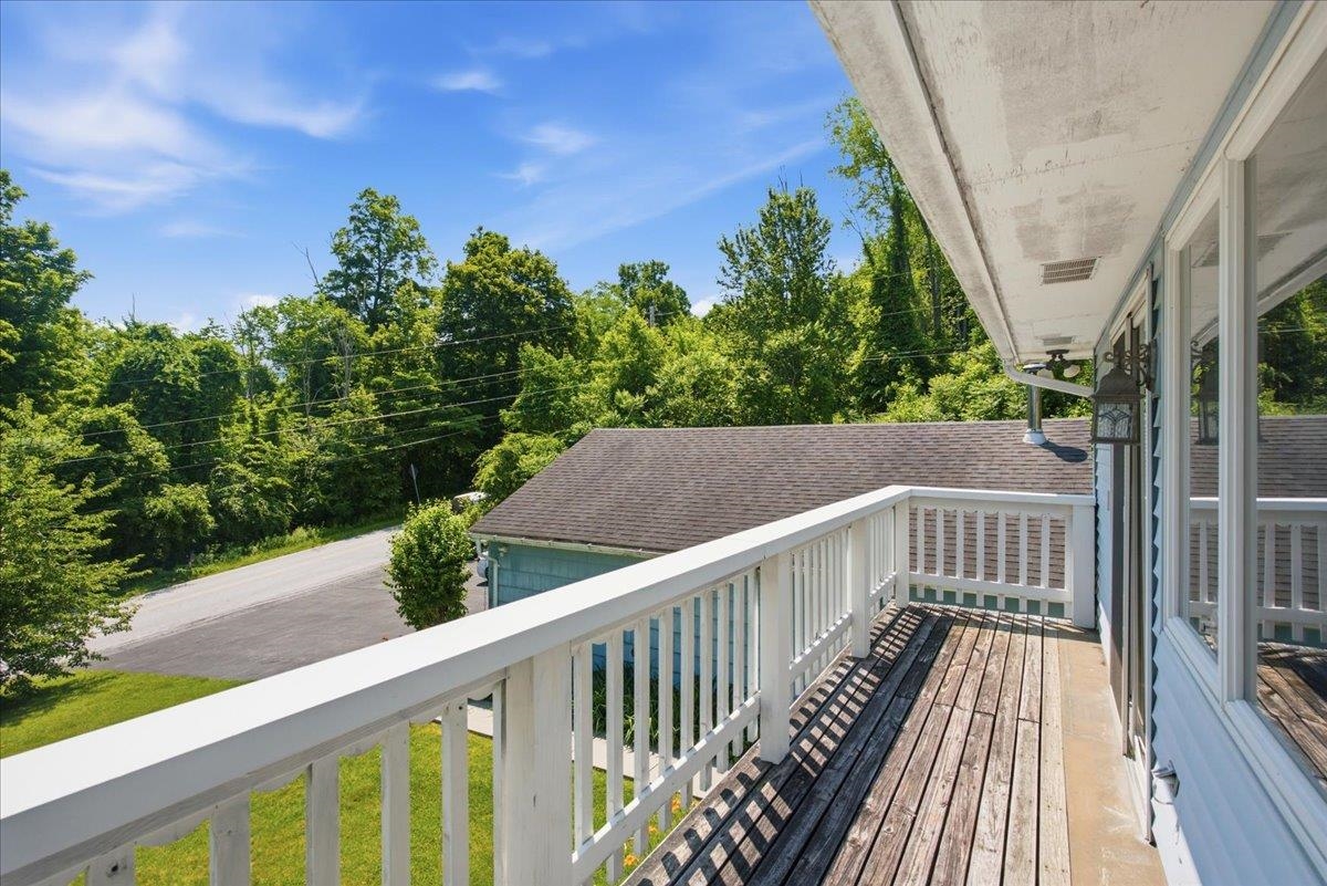 811 Middle Pownal Road Bennington, VT 05201 - Photo 28 of 37